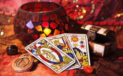 Emerveillez-vous ! : Les Secrets Envoûtants du Tarot et leur Pouvoir Transformatif